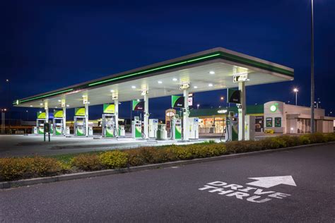 Services include Mobile Enabled, Cashpoint, M&S Simply Food and all major payment cards are accepted as well as mobile payment via BPme. . Bp petrol station near me